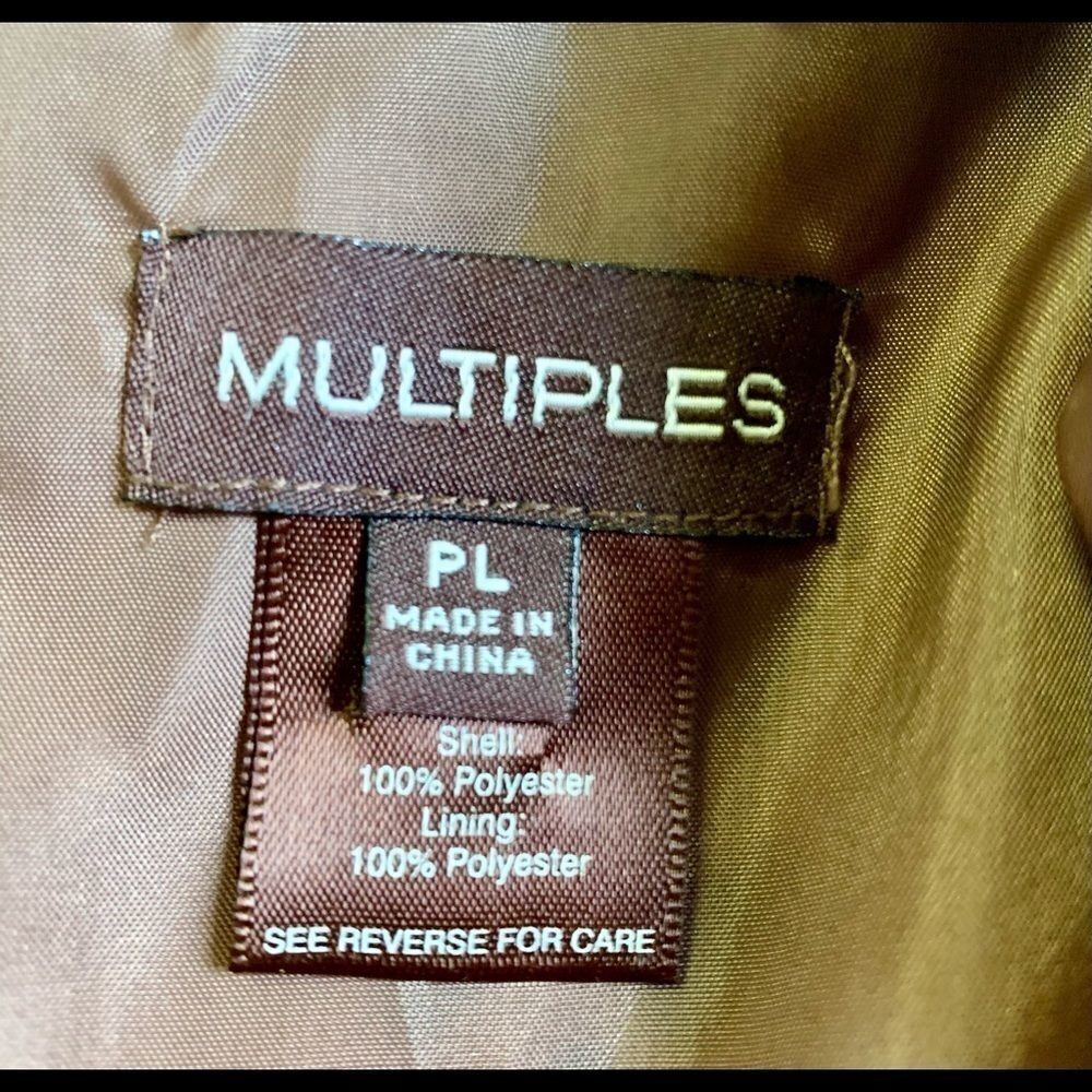 Multiples Vest - Picture 11 of 12